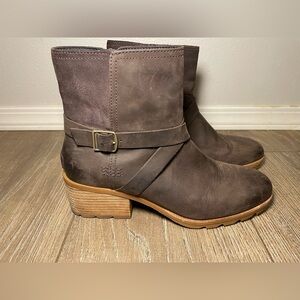 Sorel Cate Buckle Leather Brown Boots Size 11